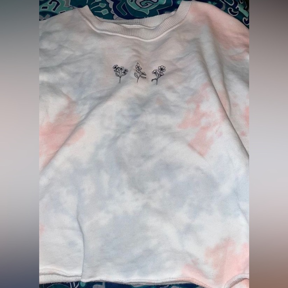 hollister cropped sweatshirt